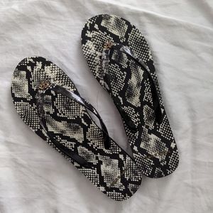NEW Tory Burch flip flops